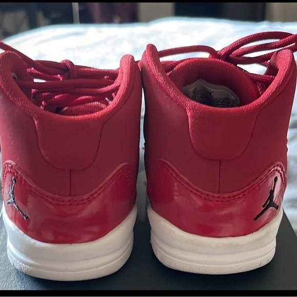 Toddler Jordan Max Aura - Picture 3 of 4